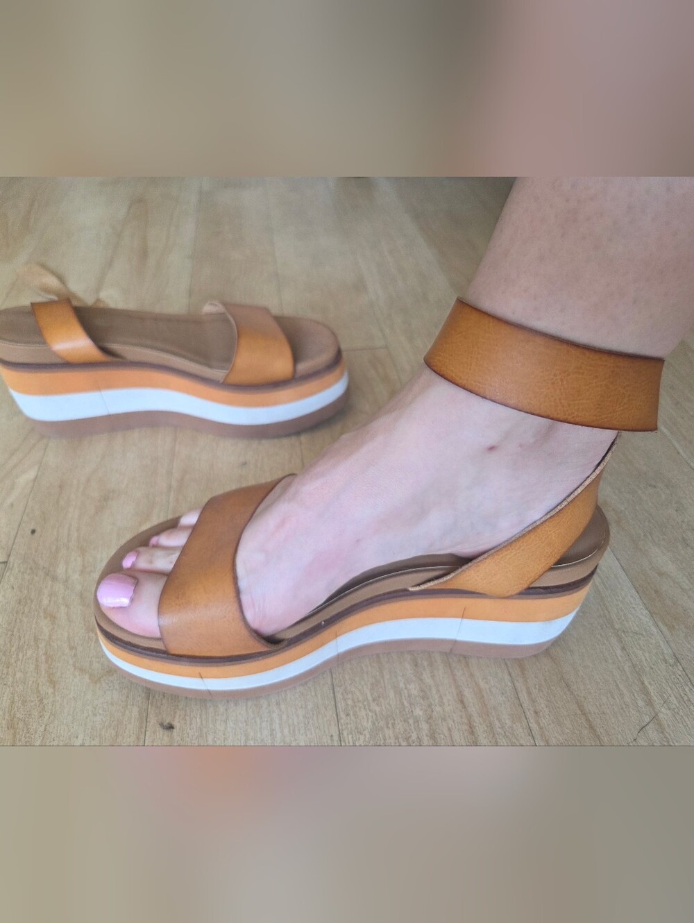 Platform Sandals 3.5"